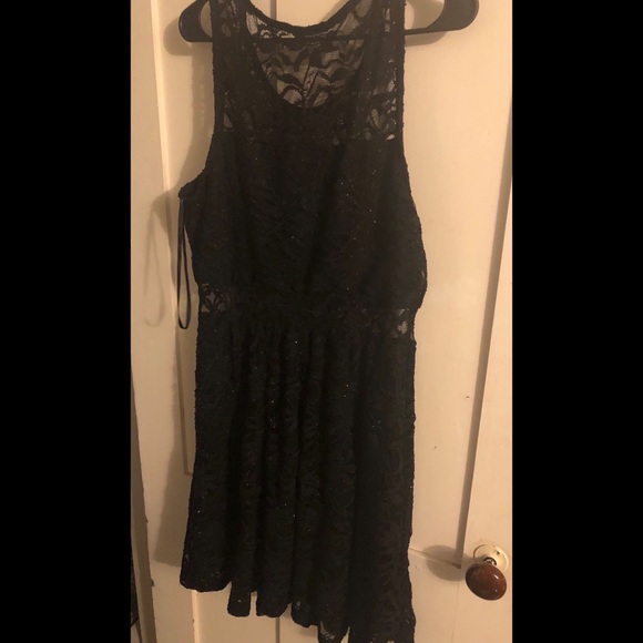 LBD - Picture 2 of 3